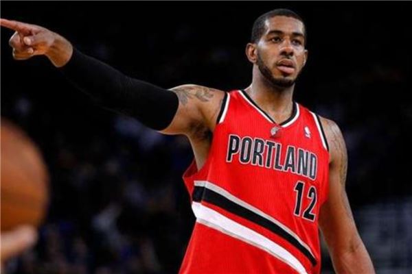 上篮伸向篮 上篮伸向篮