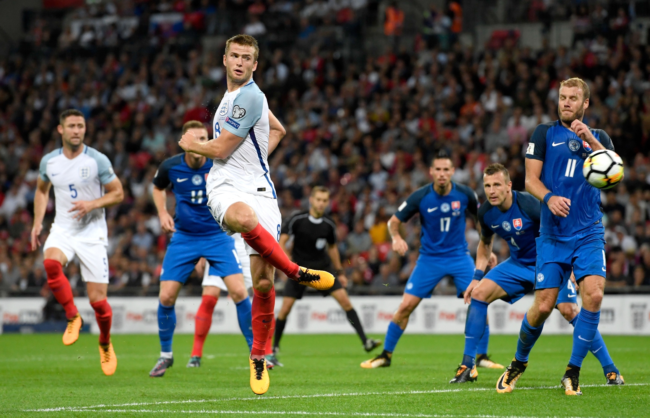 普攻轨迹加 普攻轨迹加